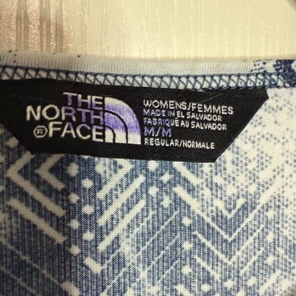 The North Face Cloud Flash Dry Short Sleeve Top Women M Blue White Outdoor Hike - Picture 3 of 7